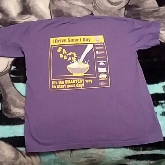 Purple and yellow Tennessee t-shirt - Picture 4 of 5